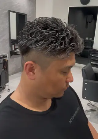 ショート カラー パーマ ヘアアレンジ メンズ 🪐 TenTen🪐のヘアスタイル