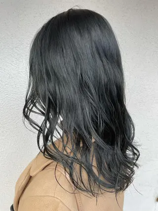 カラー putri 副店長 岸本　拓真のヘアスタイル