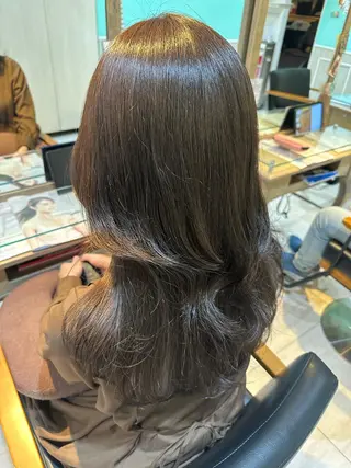 セミロング カラー 透けるbrown カラー🎗♡yukaのヘアスタイル