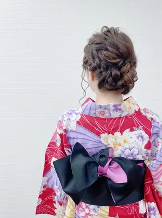 ヘアアレンジ GRANLUSSO 〜グランルッソ駅前店所属・木口 嘉美のヘアスタイル