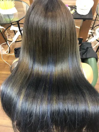 ロング カラー PALETTE(パレット)所属・SHIORI💜口コ ミNo.1艶カラーのヘアスタイル