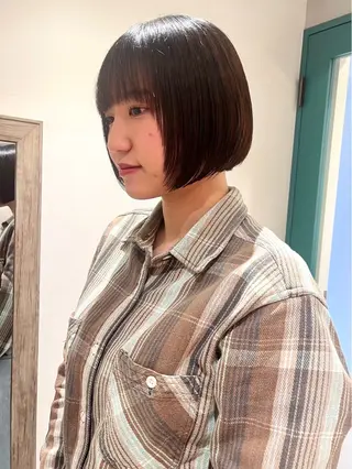 ショート カラー 地毛風ストレート ミニボブ🌷江梨🍎のヘアスタイル