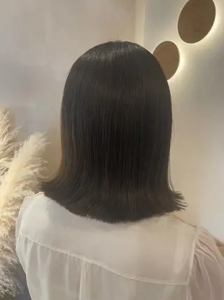 ミディアム ミルクティ/ピンク/ レイヤー/yuriaのヘアスタイル