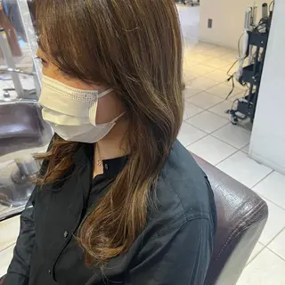 ロング カラー 吉田 美優のヘアスタイル