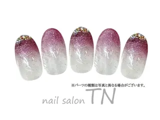 ネイル 中島 実穂のネイルデザイン