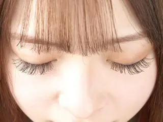 マツエク・マツパ ベラミ美容室アルプラザ店所属・ベラミ美容室 アルプラザ店のマツエク・マツパデザイン