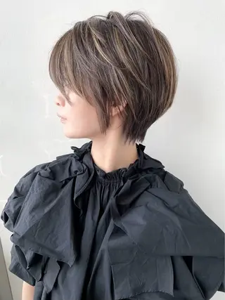 ショート ボブ/ハイトーン/ 岡山駅/別曽遥也のヘアスタイル