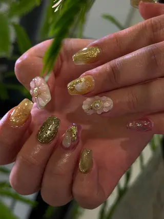 ネイル femme💫 CARINAのネイルデザイン