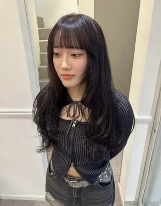 カラー kokoro/ 艶カラーのヘアスタイル