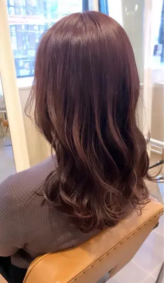 ロング カラー 🌷BASSA池袋 🌷ミネモモ🍑🤍のヘアスタイル