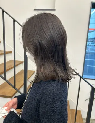 ロング 本澤 朋香のヘアスタイル