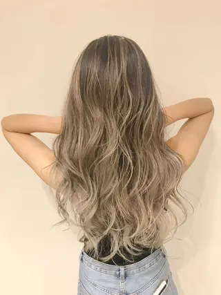 ロング カラー AMI Hair  supply所属・髪質改善カラー 韓国風レイヤーのヘアスタイル