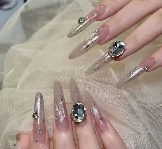 ネイル エリ🫧 nail池袋東口のネイルデザイン