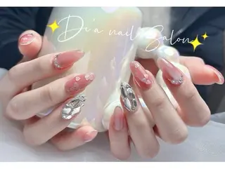 セミロング 戸井田 静香のネイルデザイン