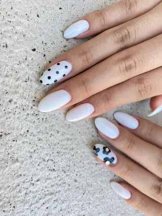 ミディアム ネイル ✴︎ Delightのネイルデザイン