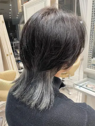 カラー メンズ 飯塚 愛美のヘアスタイル
