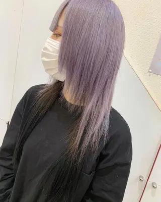 セミロング カラー ヘアアレンジ 今村公介 ブリーチ特化、派手髪のヘアスタイル