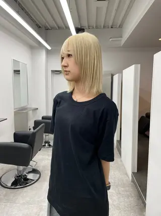 セミロング カラー 複雑履歴修正/ ハイトーン職人/拓真のヘアスタイル