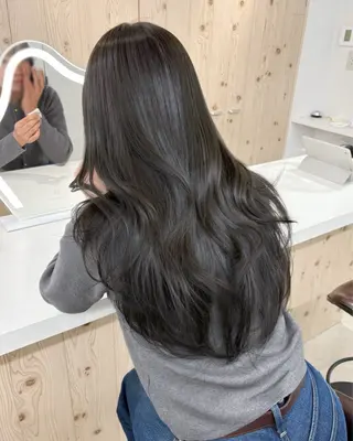 セミロング カラー 新宿/韓国ヘア/ 髪質改善ストレートのヘアスタイル