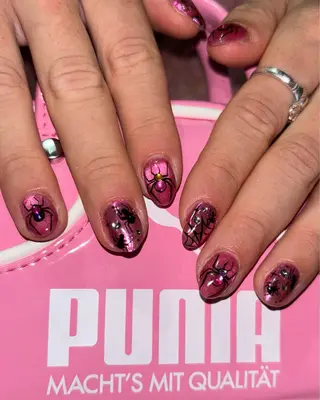 ネイル 🪐富島彩夏 /海外nail🪐のネイルデザイン