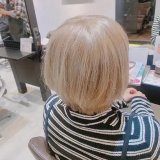 カラー SAKA GUCHIのヘアスタイル