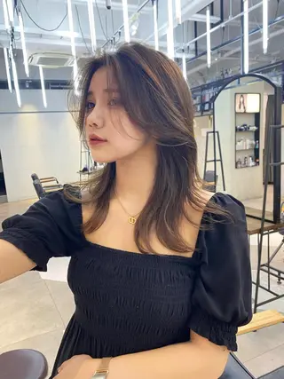 セミロング 🐈‍⬛韓国ヘア カノン♥️のヘアスタイル