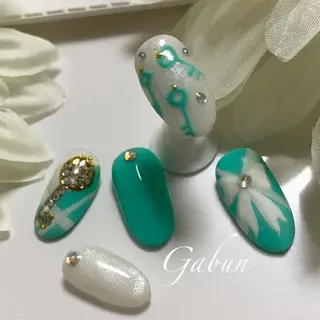 ネイル LOTUS ネイルサロンのネイルデザイン