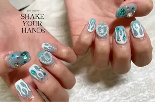 ネイル ネイルスタジオ シェイクユアハンズのネイルデザイン