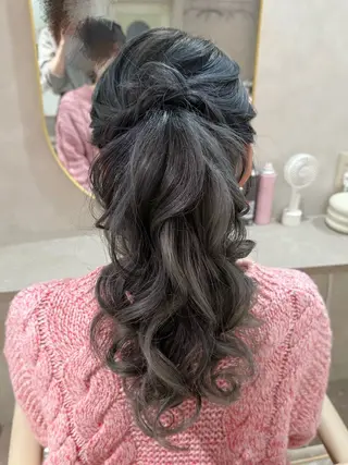 ヘアアレンジ セットサロンCURE 🩵あんみのマツエク・マツパデザイン