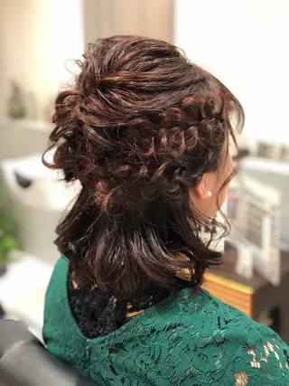 ミディアム ヘアアレンジ RUBEUS【ルベウス】所属・✨艶々カラー🎨 杉本賢人のヘアスタイル