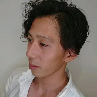 メンズ パーマ カラー ヘアアレンジ ブリーチ/ヘアケア/ 艶髪/イギチハルのヘアスタイル