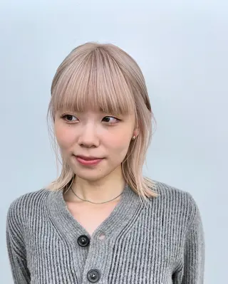 ミディアム カラー ホワイトブリーチ/ ケアブリーチ/ユウキのヘアスタイル