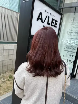 セミロング カラー A/LEE所属・久保田 千尋のヘアスタイル