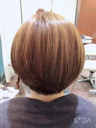 ショート カラー こすげひろと カラー講師のヘアスタイル