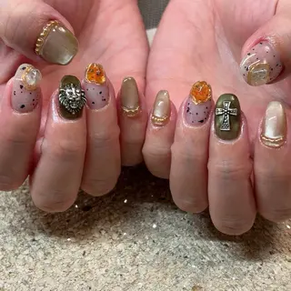 ネイル MiRanda Nail所属・MiRanda 保坂 舞のネイルデザイン