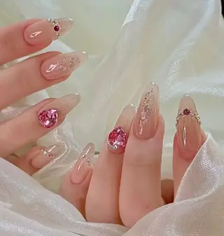 ネイル Oomiya 服部のネイルデザイン