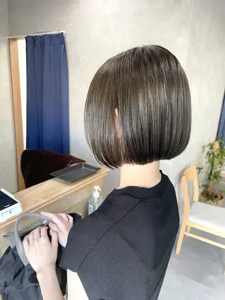 ショート カラー BiBi所属・齋藤 彬のヘアスタイル