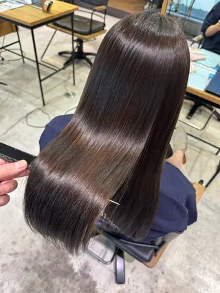 セミロング 岡崎/髪質改善/ ハイトーン/鈴木進のヘアスタイル