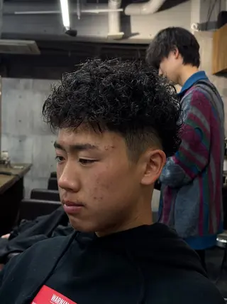 パーマ メンズ 心斎橋ハイトーン特化 midori🍀のヘアスタイル