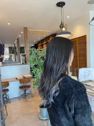 ロング 希優🌺ソムリエ /ブリーチ/カットのヘアスタイル