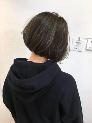 ショート カラー ショート、ボブ シマダマサトのヘアスタイル