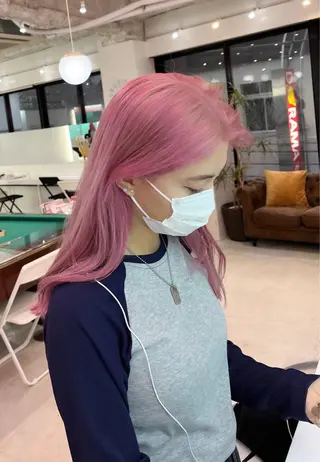 セミロング カラー ハイトーン/レイヤー ハッシュカット/牧原のヘアスタイル