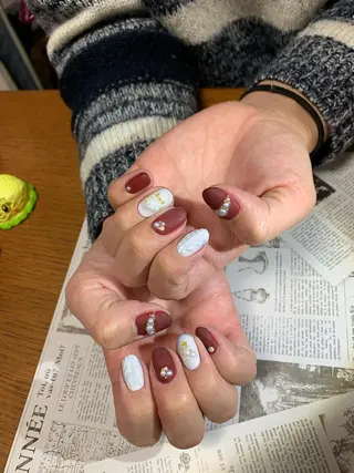 ネイル 大崎 奈々のネイルデザイン