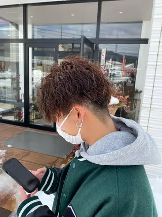 パーマ メンズ ❣️韓国レイヤー ❣️渡部晃輝のヘアスタイル