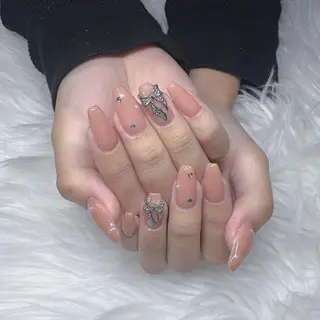 ネイル Momo🍑 【パラジェル取扱店】のネイルデザイン