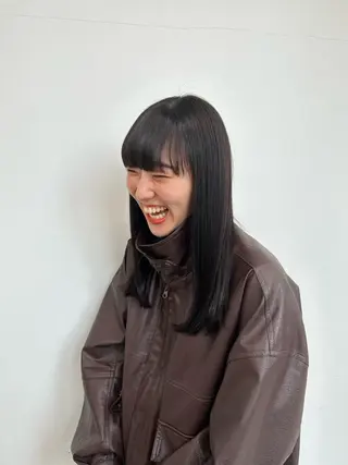 セミロング パーマ yuika .のヘアスタイル