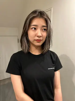 ミディアム カラー hen所属・心斎橋/レイヤー/ ブリーチ/モエのヘアスタイル