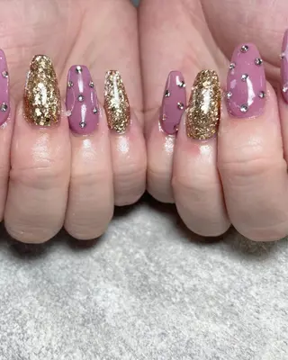 ネイル 蓑原 佳央里のネイルデザイン