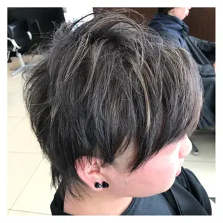 ショート カラー 大久保 隆蔵のヘアスタイル