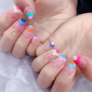 ネイル Serenity by Mari所属・Shinozaki mariのネイルデザイン